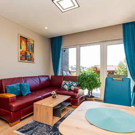 Ramios Bangos Apartment *